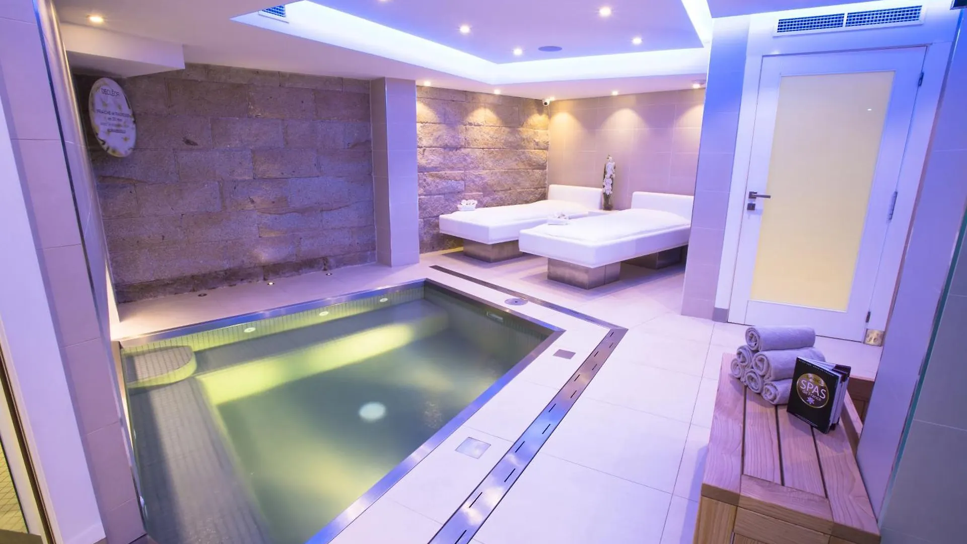Best Western Plus Cannes Riviera 4*,