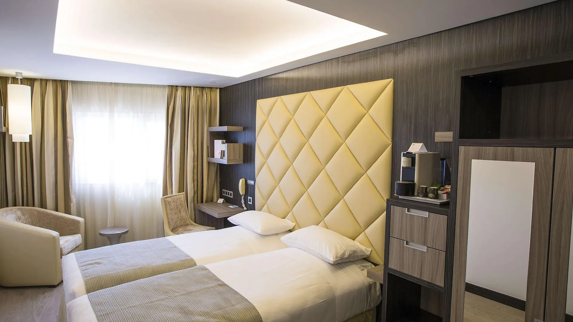 **** Hotel Best Western Plus Cannes Riviera France