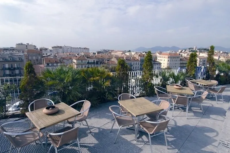 Best Western Plus Cannes Riviera 4*,